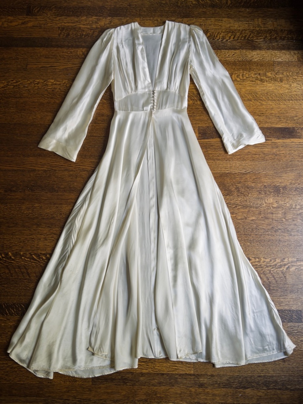 Vintage 1940’s Liquid Satin Peignoir, Ivory, Off White Bridal Robe